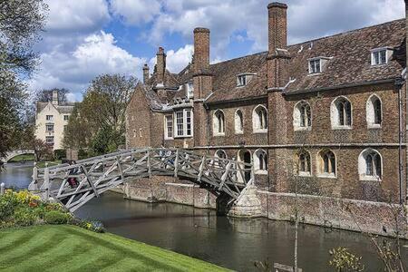 Quaint 2 Bed Cottage In The Heart Of Cambridge Exterior photo